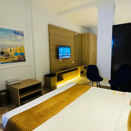Holidayvilla & Suites Amritsar- Green Avenue Екстериор снимка