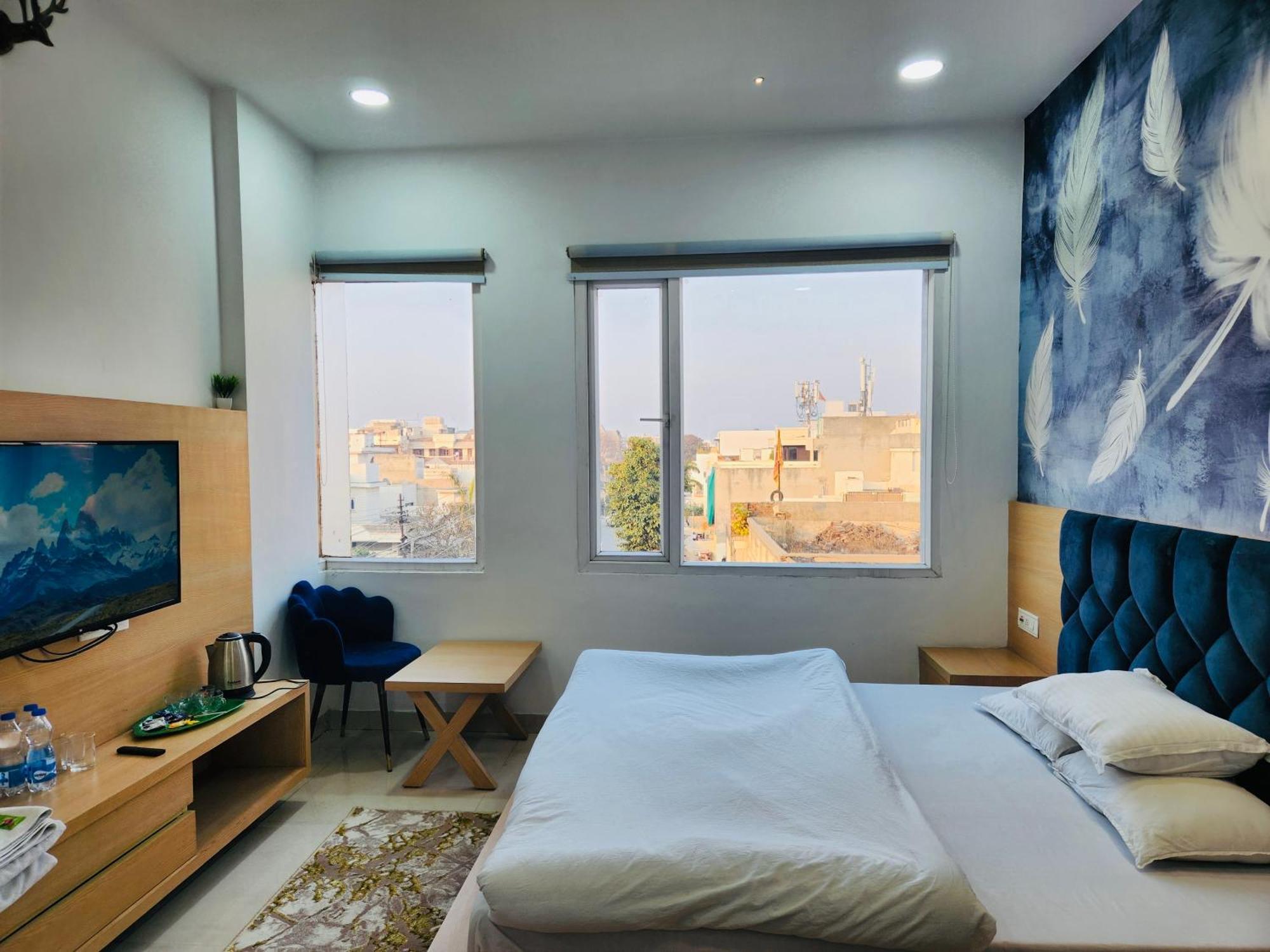 Holidayvilla & Suites Amritsar- Green Avenue Екстериор снимка