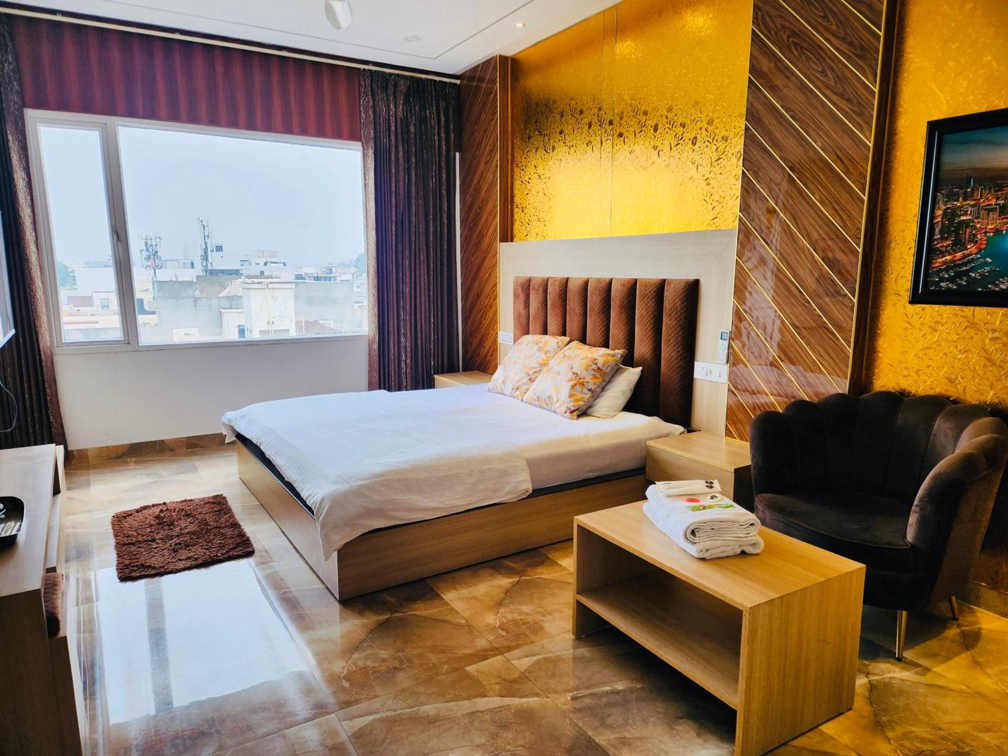Holidayvilla & Suites Amritsar- Green Avenue Екстериор снимка