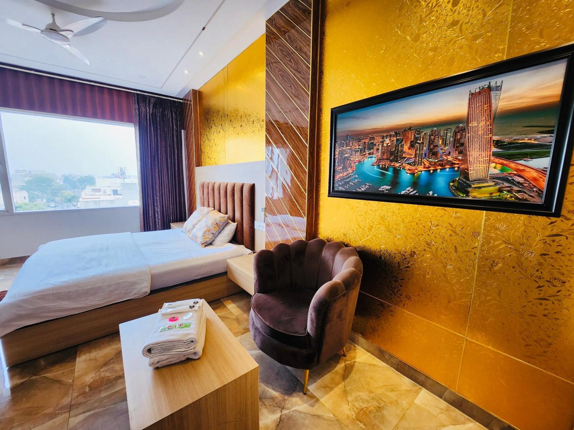 Holidayvilla & Suites Amritsar- Green Avenue Екстериор снимка